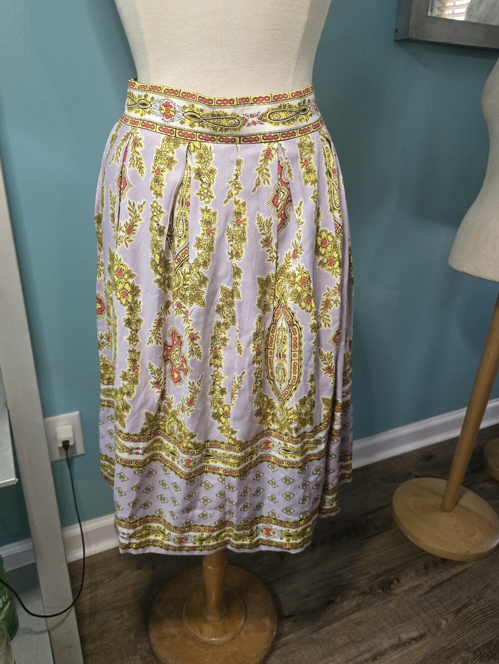 Anthropologie Echarpe Floral Baroque Print Midi Skirt in Lavender and Gold